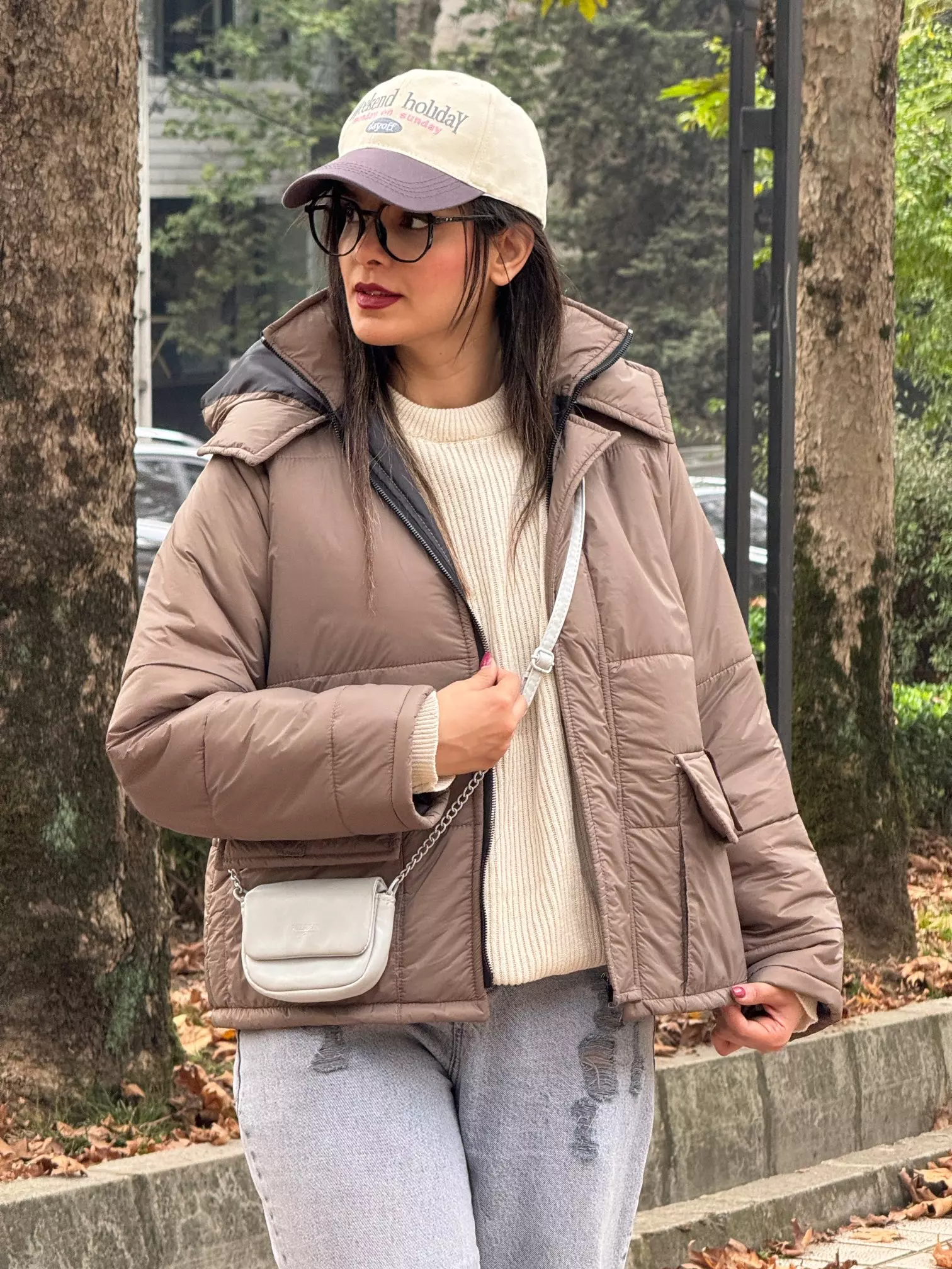 کاپشن کلاهدار کامیلا